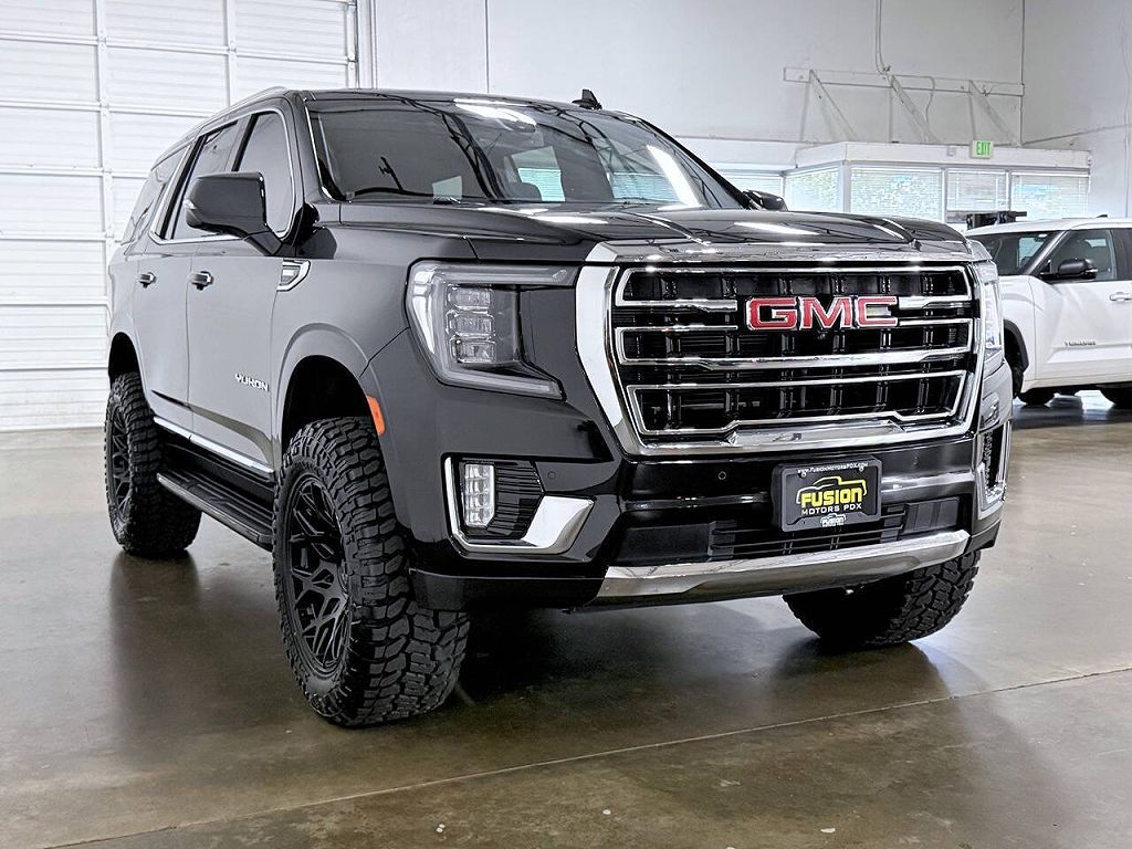 2022 GMC Yukon SLT