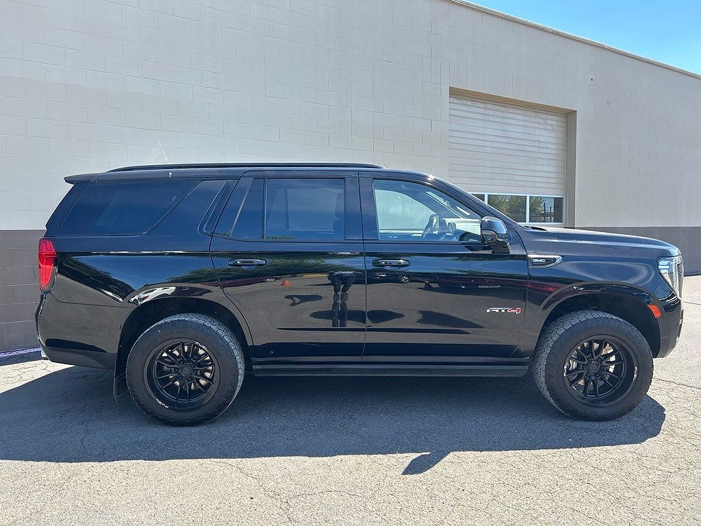 2023 GMC Yukon AT4