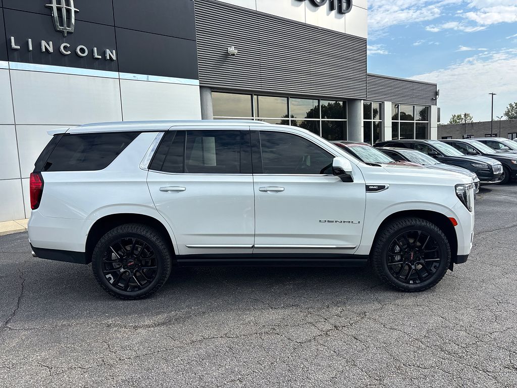 2023 GMC Yukon Denali