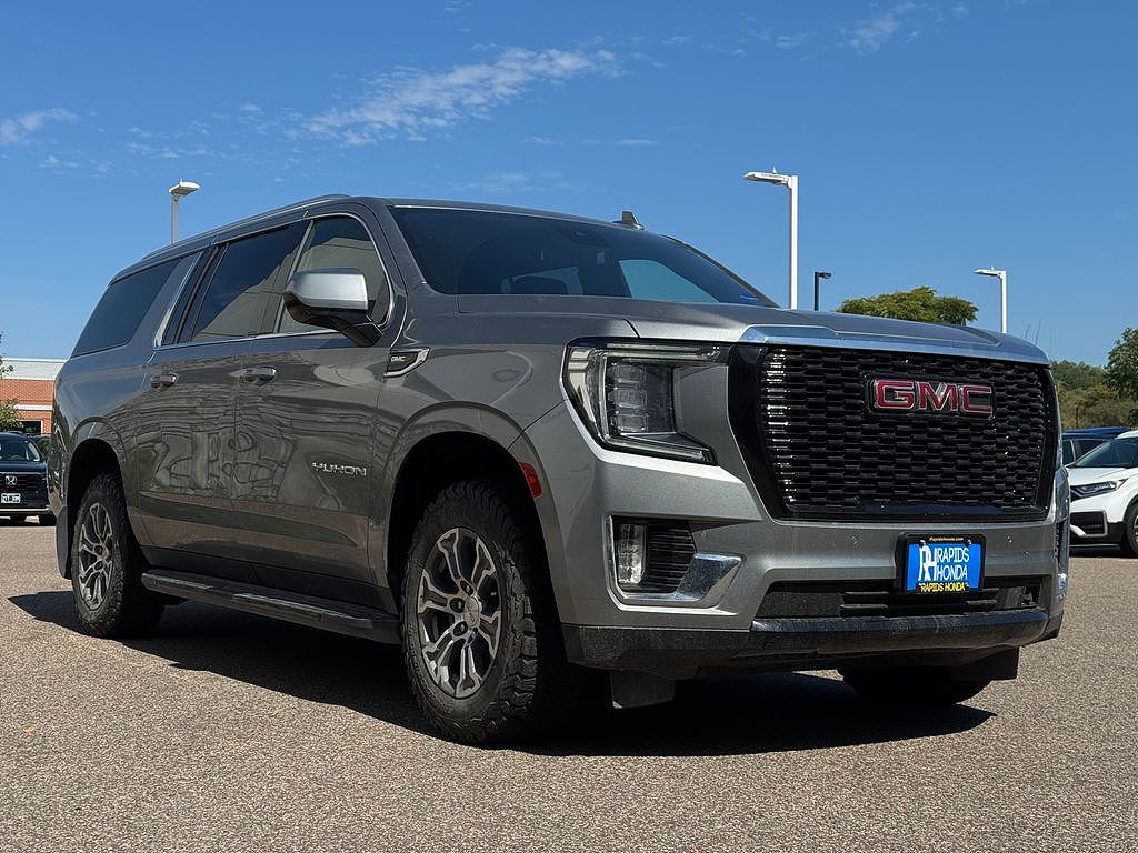 2023 GMC Yukon XL SLE