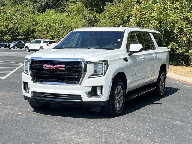 2023 GMC Yukon XL SLE