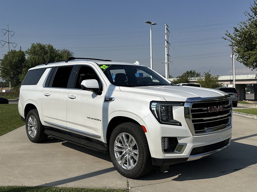 2022 GMC Yukon XL SLT