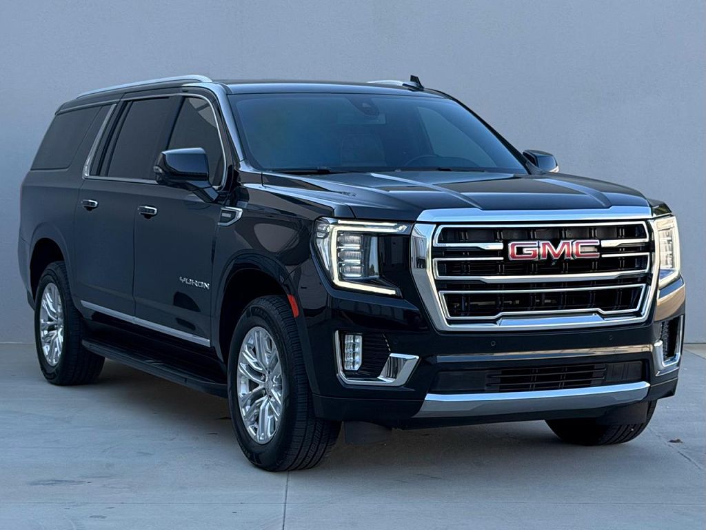 2022 GMC Yukon XL SLT