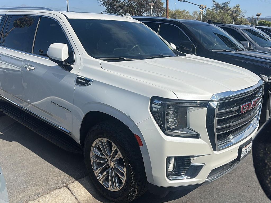 2023 GMC Yukon XL SLT