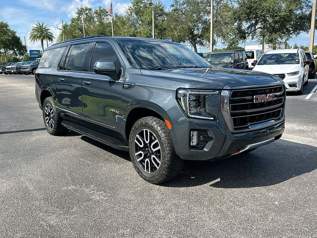 2021 GMC Yukon XL AT4