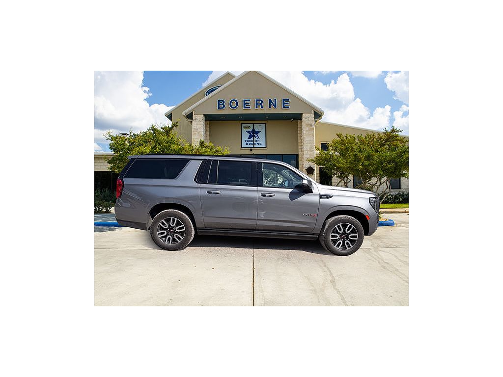 2021 GMC Yukon XL AT4
