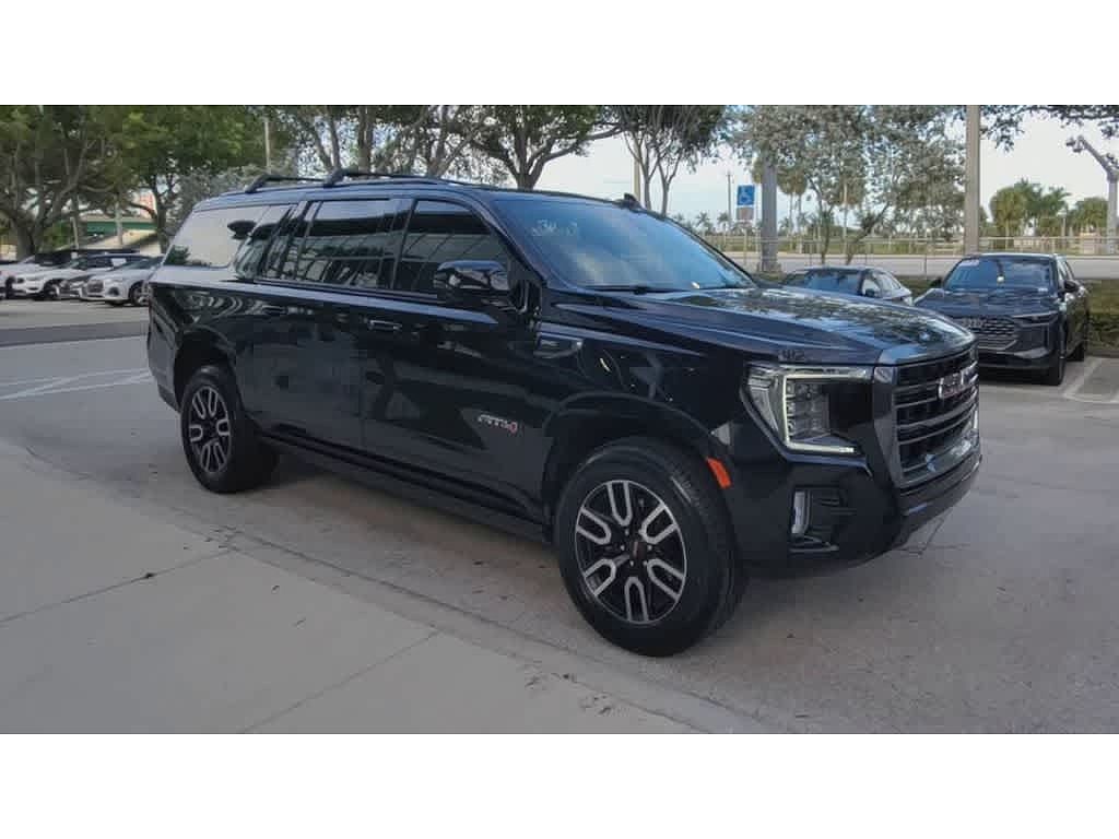 2023 GMC Yukon XL AT4