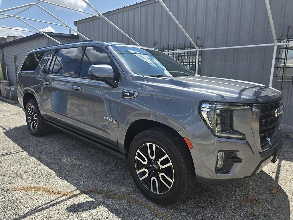 2021 GMC Yukon XL AT4