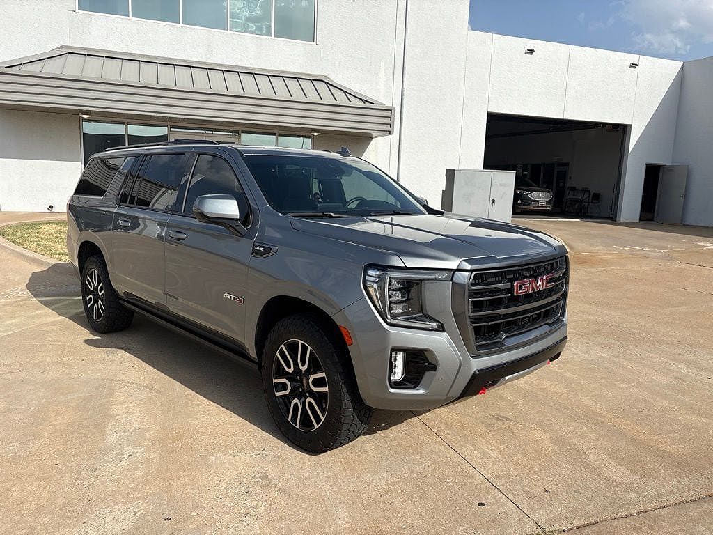 2023 GMC Yukon XL AT4