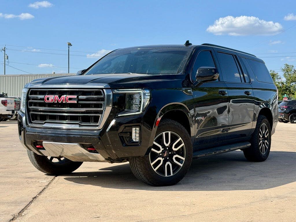 2023 GMC Yukon XL AT4