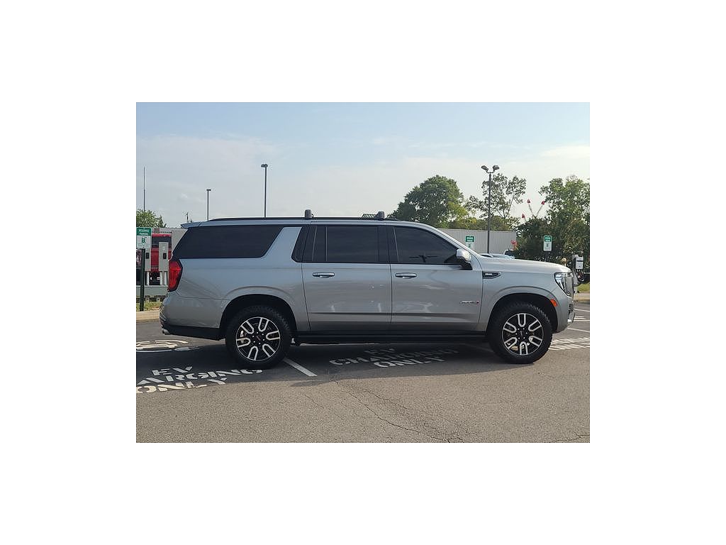 2024 GMC Yukon XL AT4