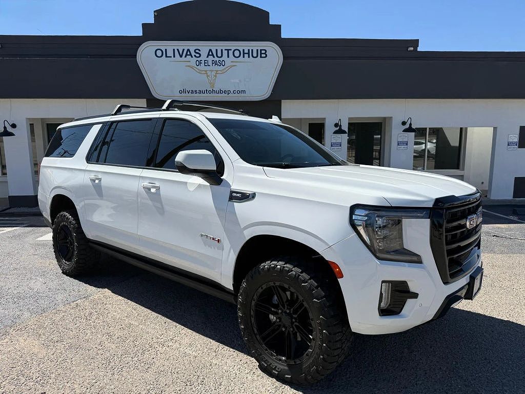 2022 GMC Yukon XL AT4