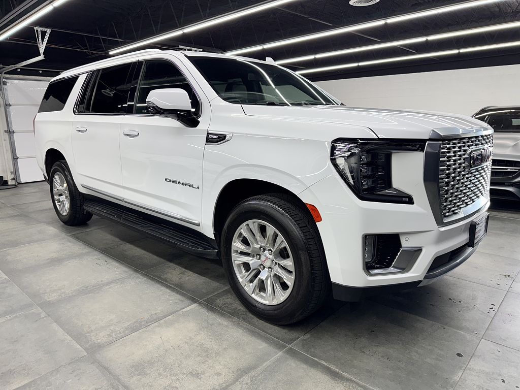 2023 GMC Yukon XL Denali