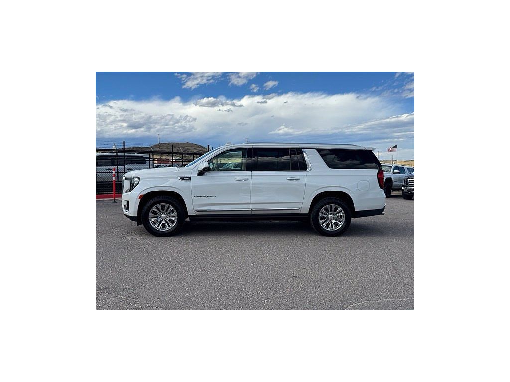2022 GMC Yukon XL Denali