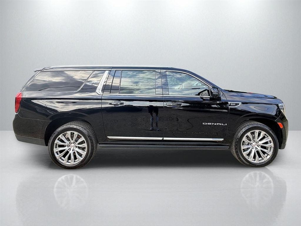 2022 GMC Yukon XL Denali