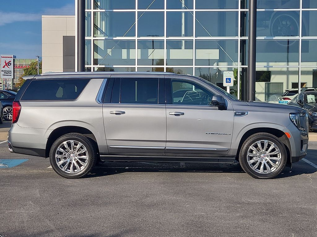 2023 GMC Yukon XL Denali