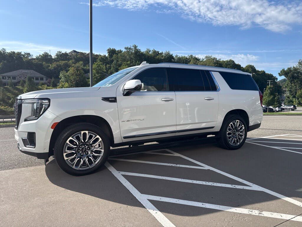 2023 GMC Yukon XL Denali Ultimate