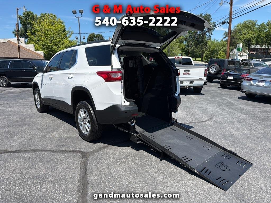 2021 Chevrolet Traverse LT Cloth