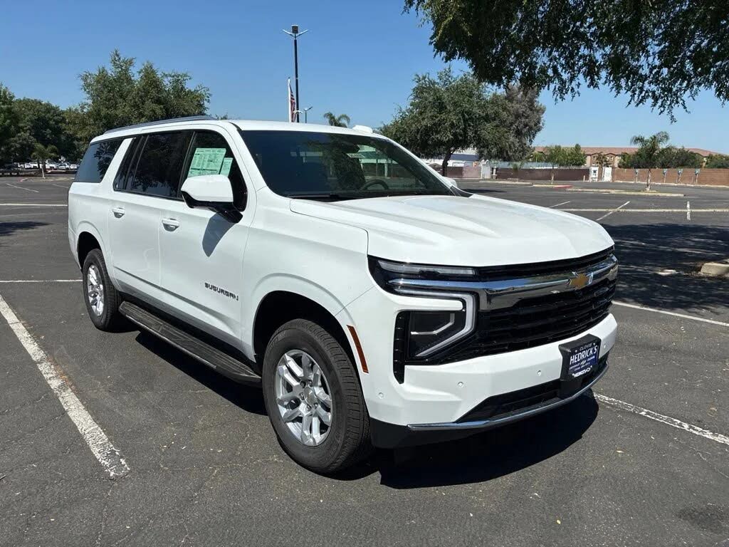 2026 Chevrolet Suburban LS
