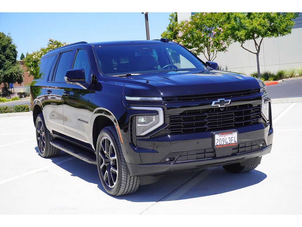 2025 Chevrolet Suburban RST