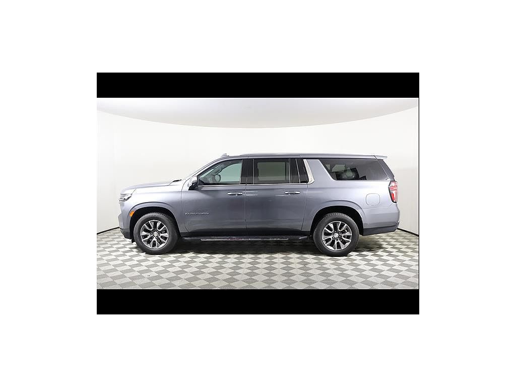 2022 Chevrolet Suburban LT