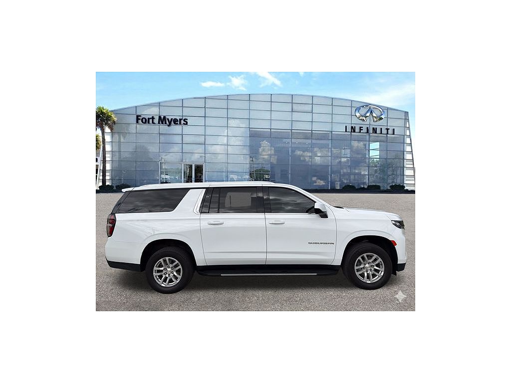 2024 Chevrolet Suburban LT