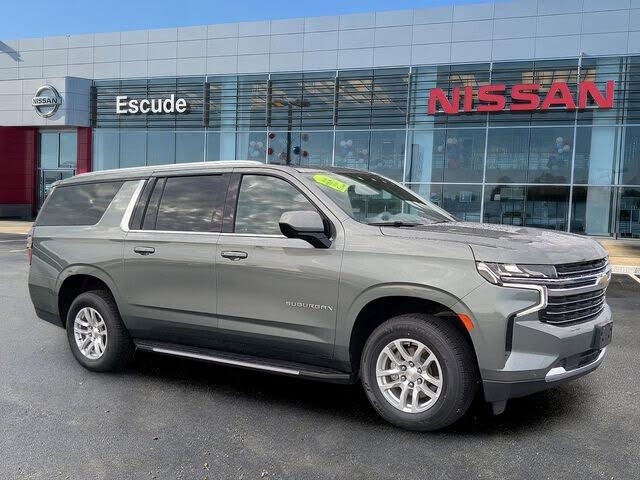 2024 Chevrolet Suburban LT