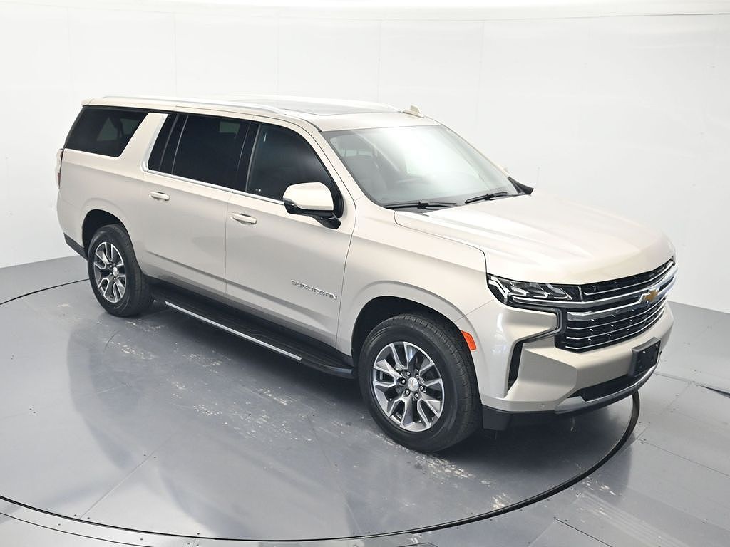 2024 Chevrolet Suburban LT