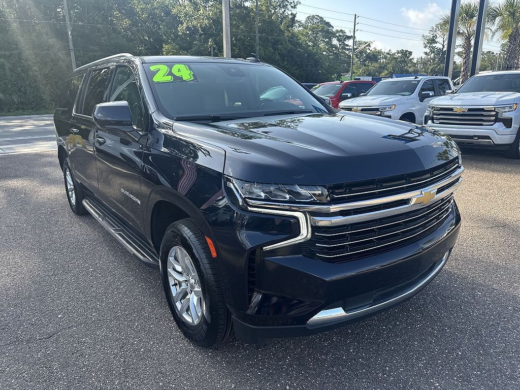 2024 Chevrolet Suburban LT