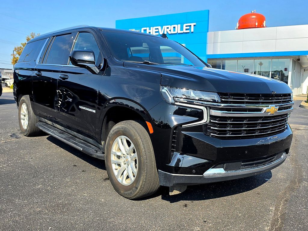 2024 Chevrolet Suburban LT