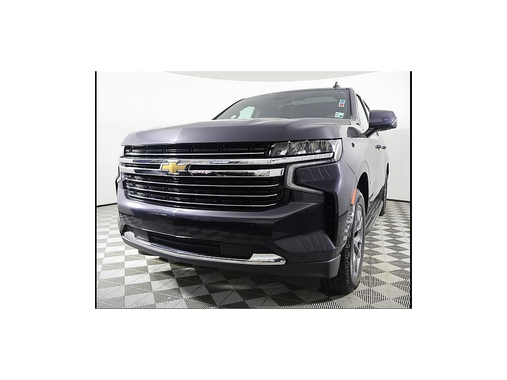 2023 Chevrolet Suburban LT