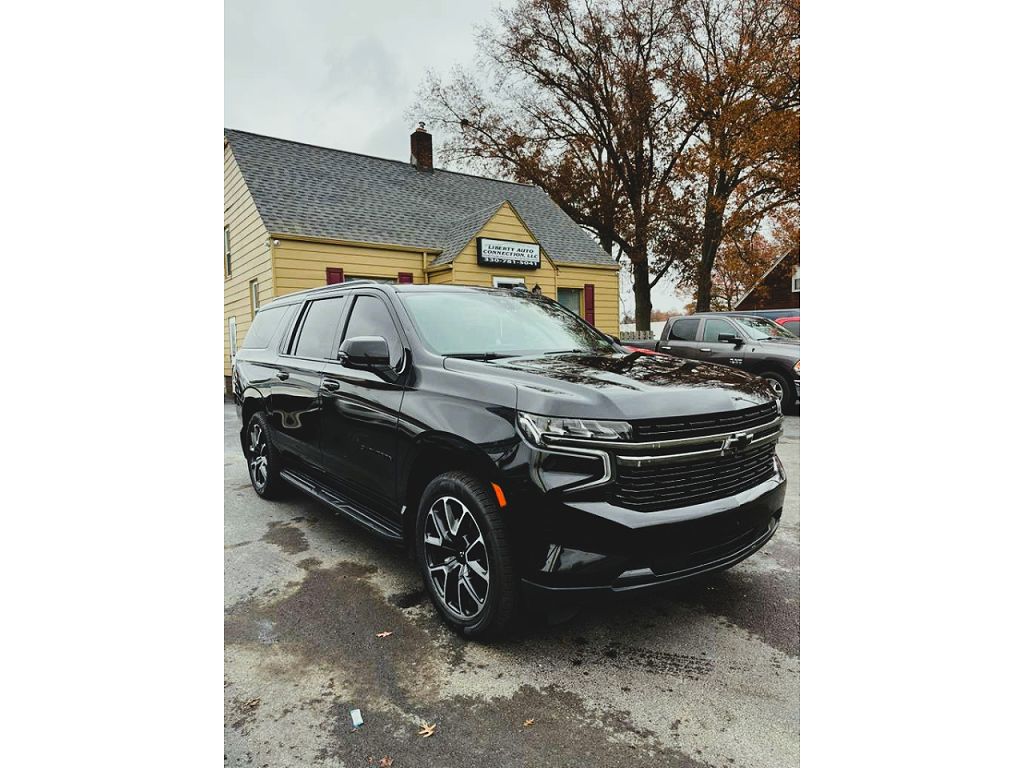 2021 Chevrolet Suburban RST