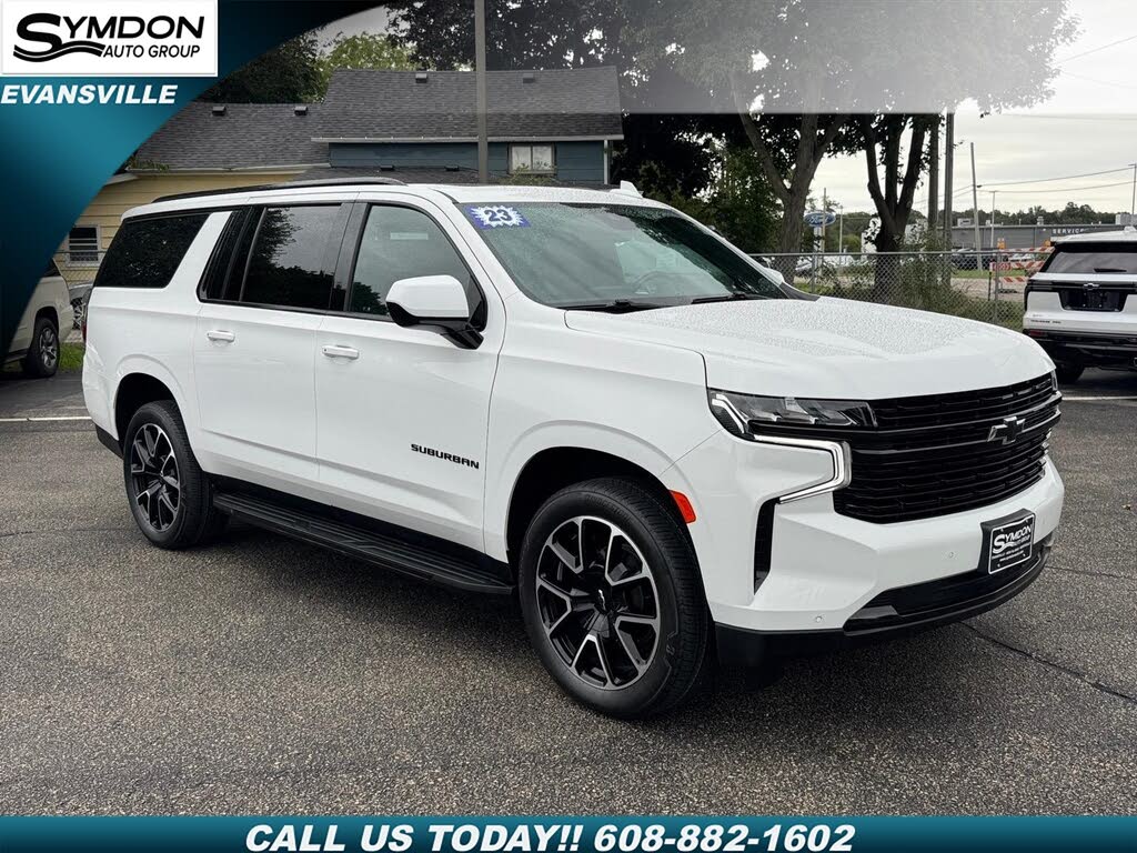 2023 Chevrolet Suburban RST