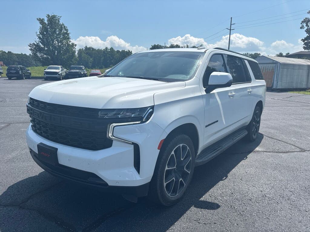2023 Chevrolet Suburban RST