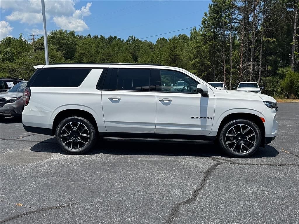 2022 Chevrolet Suburban RST