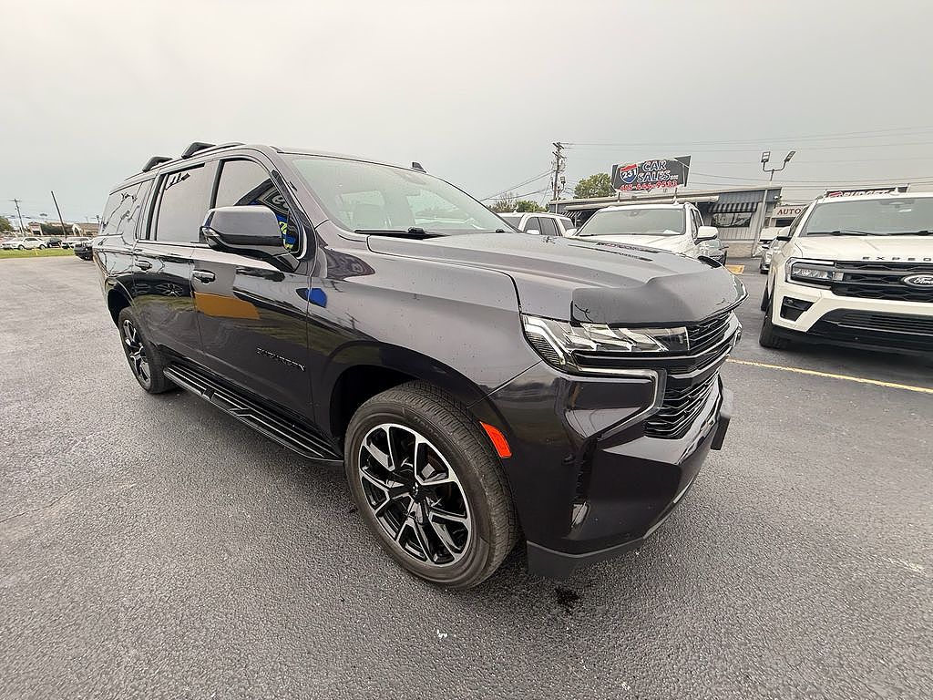 2023 Chevrolet Suburban RST