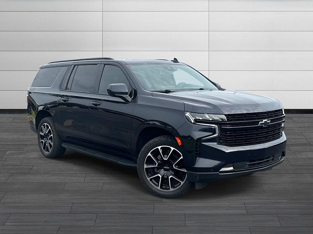 2023 Chevrolet Suburban RST