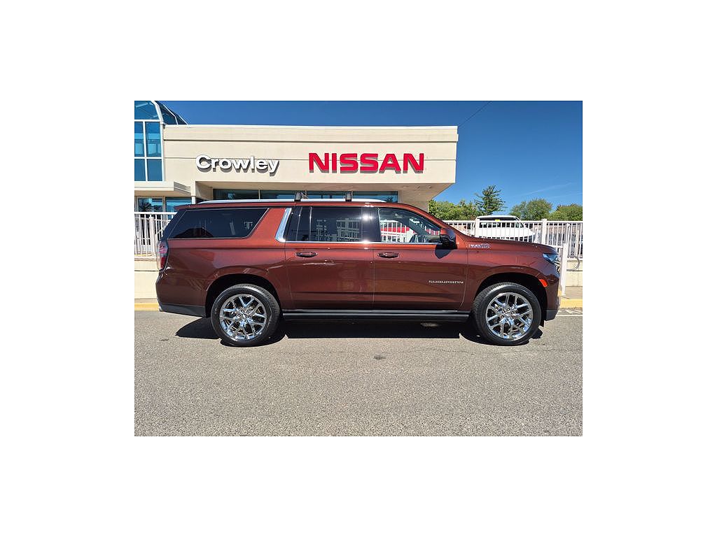 2023 Chevrolet Suburban High Country