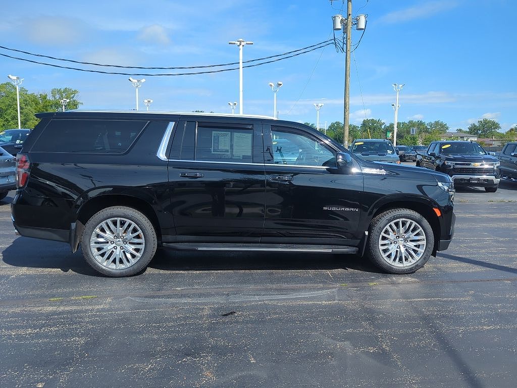 2023 Chevrolet Suburban High Country