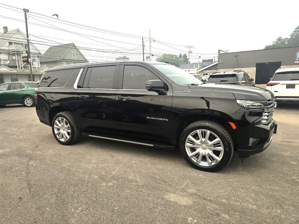 2023 Chevrolet Suburban High Country