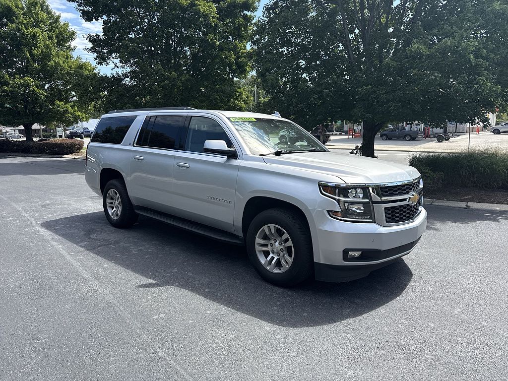 2017 Chevrolet Suburban LT