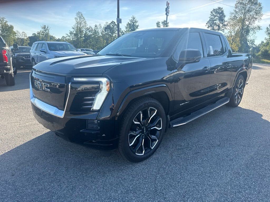 2025 GMC Sierra EV Denali