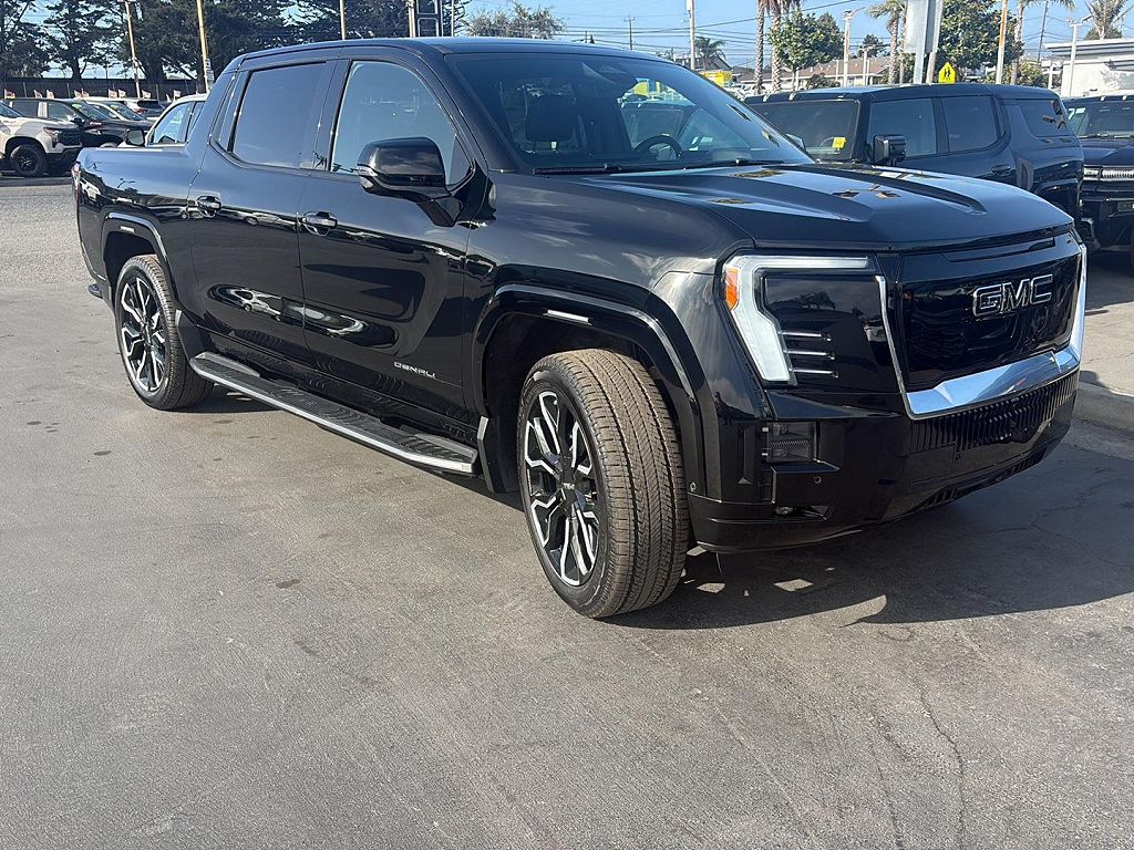 2025 GMC Sierra EV Denali