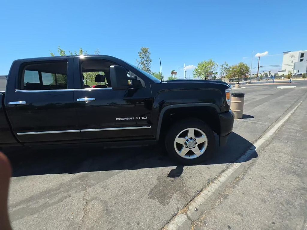 2015 GMC Sierra 2500HD Denali