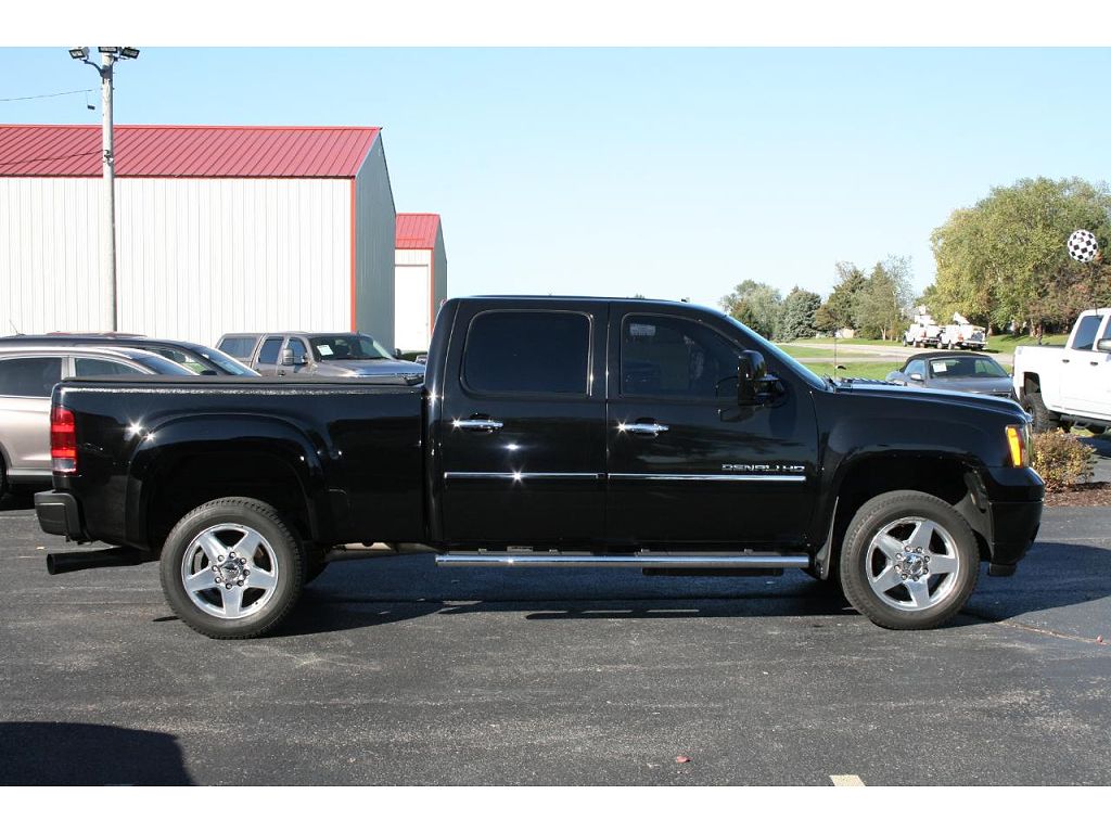 2013 GMC Sierra 2500HD Denali