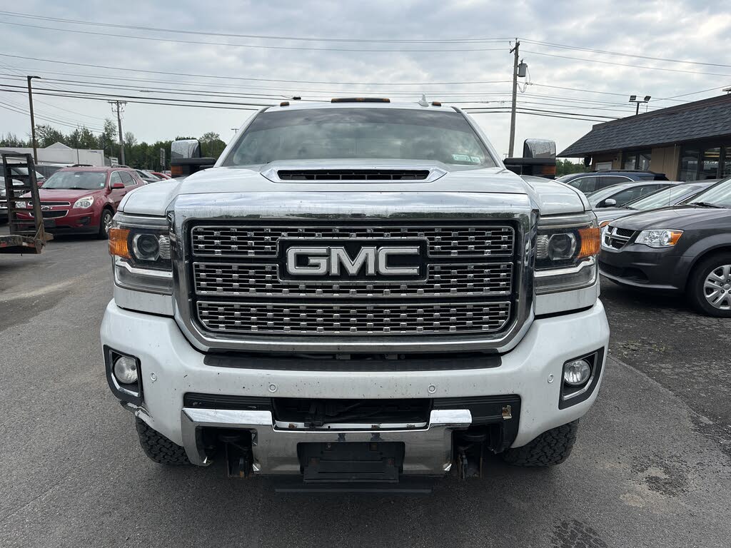 2019 GMC Sierra 2500HD Denali