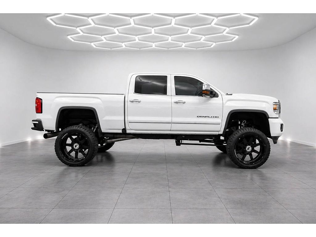 2019 GMC Sierra 2500HD Denali