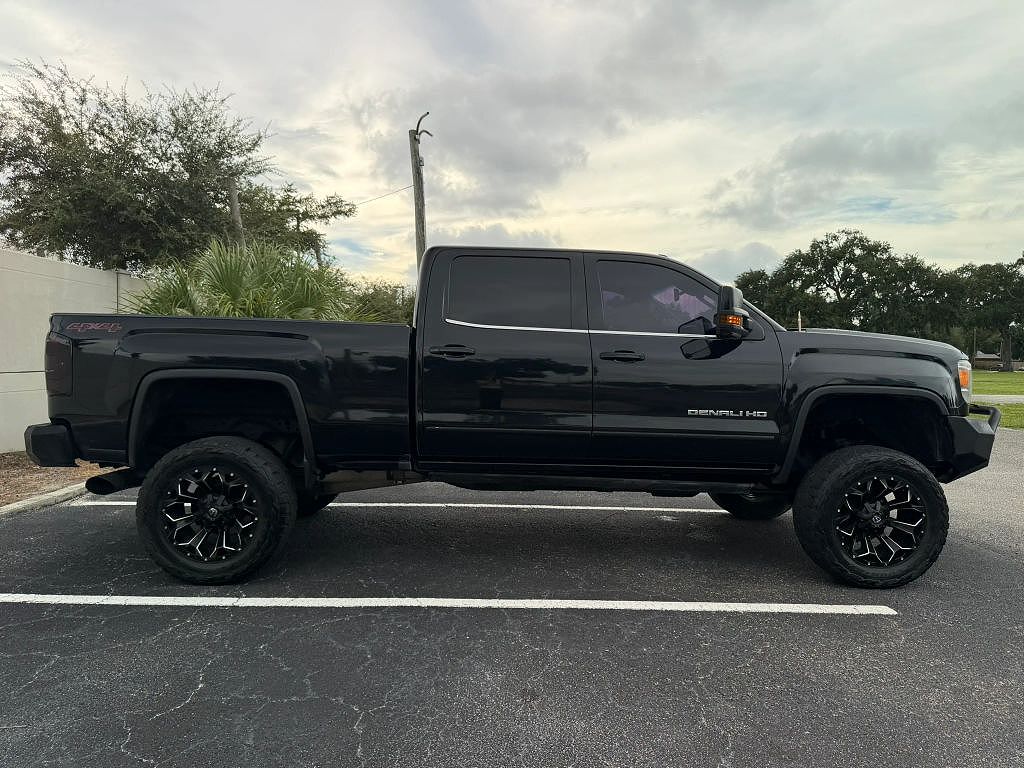 2016 GMC Sierra 2500HD Denali