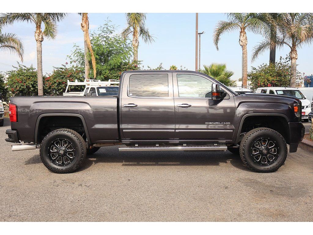 2016 GMC Sierra 2500HD Denali