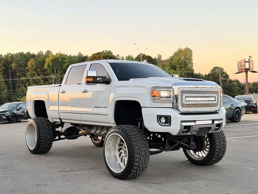 2017 GMC Sierra 2500HD Denali